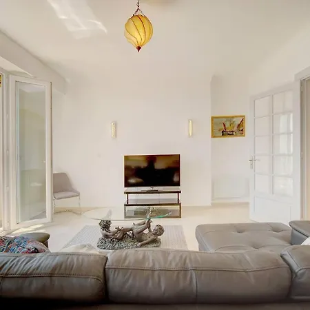 Brand New Three Bedroom With Sea Views Κάννες