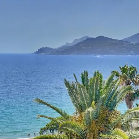 Brand New Three Bedroom With Sea Views Διαμέρισμα *