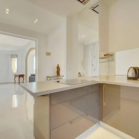 Brand New Three Bedroom With Sea Views Διαμέρισμα