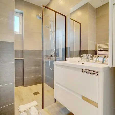 Brand New Three Bedroom With Sea Views