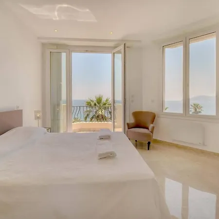 Brand New Three Bedroom With Sea Views Κάννες