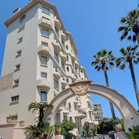 Brand New Three Bedroom With Sea Views